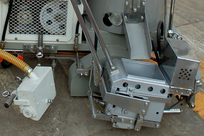 AC-SPTC thermoplastic road marking machine 01