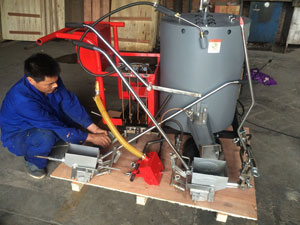 AC-MT thermoplastic road marking machine